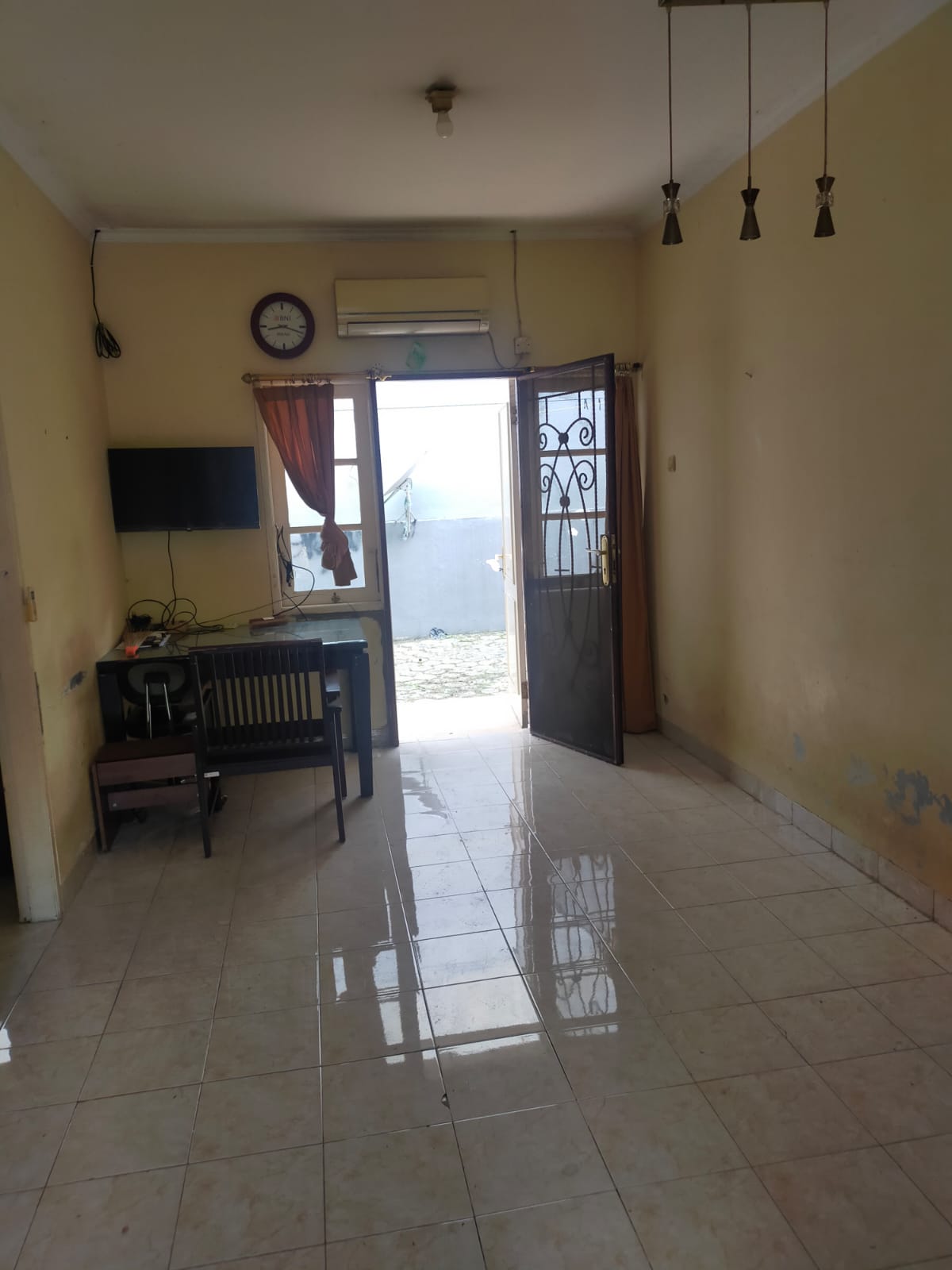 Rumah Di Sewakan di Cluster Catalonia Deltamas